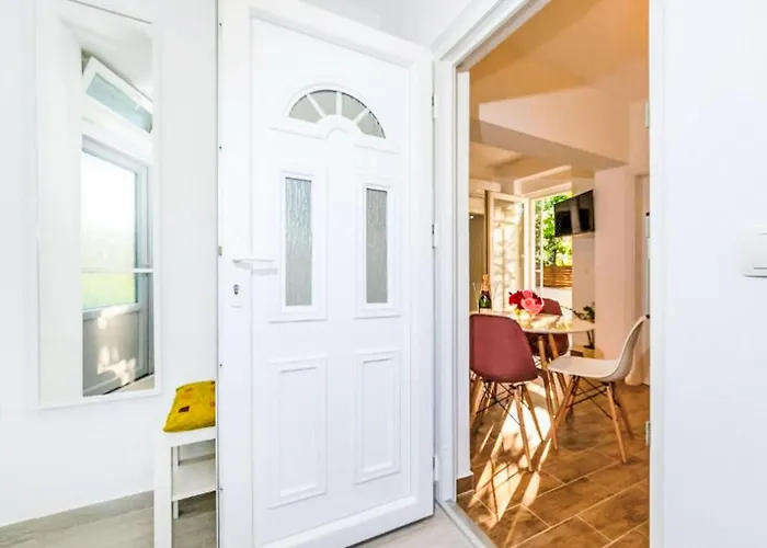 Appartement Lavander By Interhome Sukošan