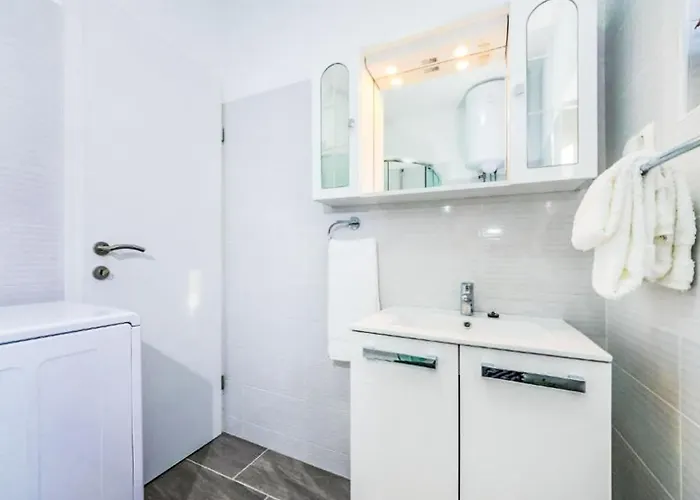 Lavander By Interhome Sukošan